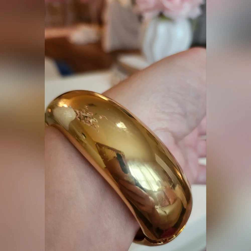 Gold Smart Bracelet